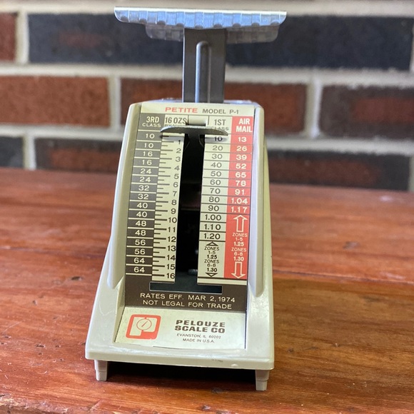 Accents Vintage 1 Pound Pelouze Petite Postal Scale Model P1